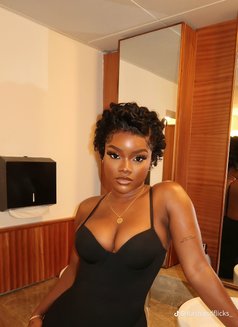 Sugar Bby🤔 - escort in Benin City Photo 2 of 2