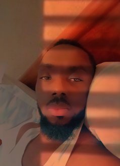 Sugar Boy - masseur in Accra Photo 3 of 5