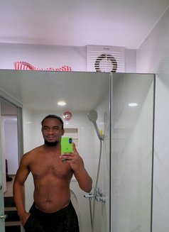 Sugar Boy - Male escort in Guangzhou Photo 1 of 4
