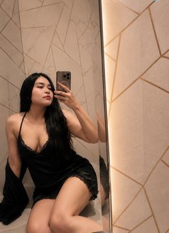Sugar Cute - puta in Riyadh Photo 1 of 11
