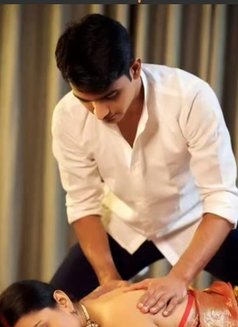 Sugar Daddi Super Private for woman - masseur in Dubai Photo 1 of 1