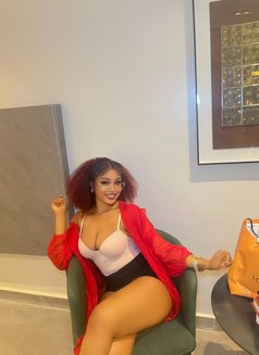 Sugar - escort in Lagos, Nigeria Photo 3 of 5