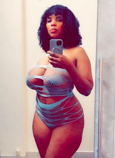 Confirmation paid - escort in Pune Photo 4 of 5