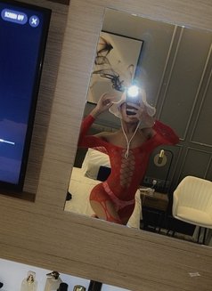 Sugararabs (Smooth Bottom) - Transsexual escort in Riyadh Photo 5 of 5
