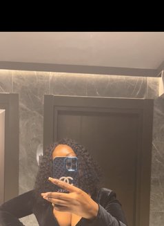 SugarAvailable for web cam - escort in Ko Samui Photo 1 of 3