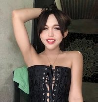 Asian Petite - Acompañantes transexual in Manila