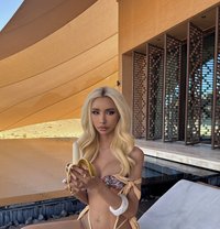 SUGARBABE - Transsexual escort in Riyadh Photo 29 of 30