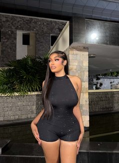 Sugarrr - escort in Singapore Photo 6 of 6