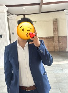 Sugyan - Acompañantes masculino in Kathmandu Photo 2 of 7