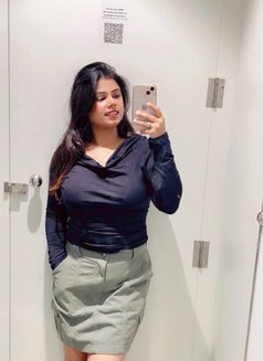 Suha - escort in Hyderabad Photo 2 of 5