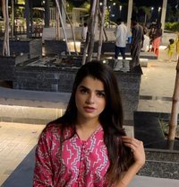 Natasha - escort in Dubai Photo 1 of 5