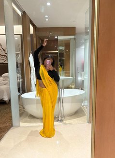 Suhana available for real Meets - escort in Kolkata Photo 3 of 5