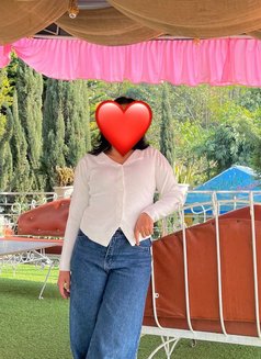 Suhana ( Cam Show, Real meetup) - puta in Kathmandu Photo 3 of 4