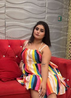 Suhana Indian - puta in Dubai Photo 4 of 7