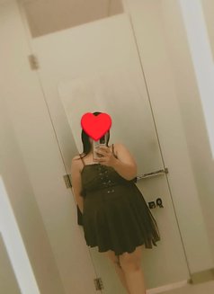 Suhana Kapoor - escort in Mumbai Photo 1 of 2