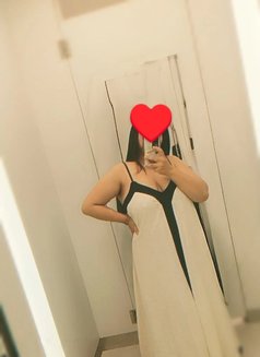 Suhana Kapoor - escort in Mumbai Photo 2 of 2