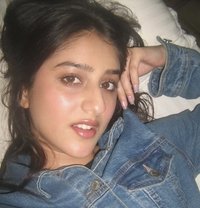 Suhana Khan - escort in Mumbai Photo 1 of 2