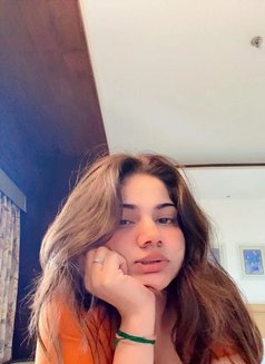 Suhana - escort in Pune Photo 7 of 9