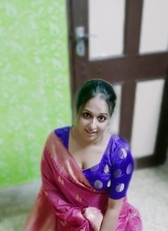 Suhana Selfie Available Bangalore. - Intérprete de adultos in Bangalore Photo 1 of 8