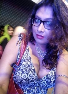 Suhani - Transsexual escort in Kolkata Photo 7 of 19
