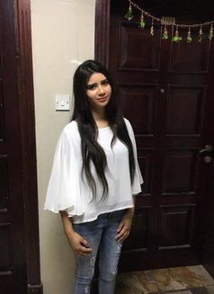 Suhani Indian Girl - escort in Abu Dhabi Photo 2 of 3