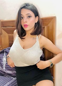 Suhani Sharma - escort in Lucknow Photo 1 of 4
