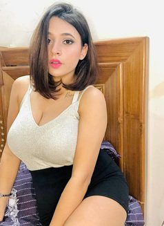 Suhani Sharma - escort in Lucknow Photo 3 of 4