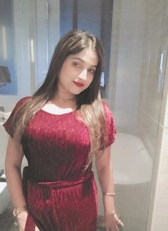 Suhani Sharma - escort in Noida Photo 2 of 3