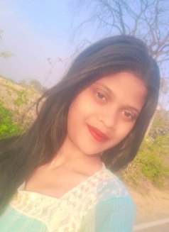 Suhani Singh (Cam & Meet 🫀 - escort in Hyderabad Photo 1 of 1