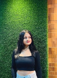 Suhar Falaj Pakistani - escort in Muscat Photo 1 of 4