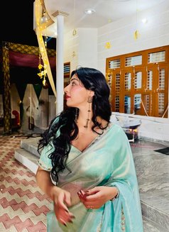 Suhi - escort in Pondicherry Photo 3 of 3