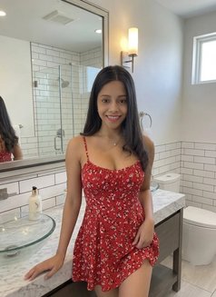 Neha Independent Girl' Cam and Meet - escort in Mumbai Photo 1 of 4