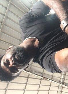 Sujee - Male escort in Kochi Photo 2 of 9