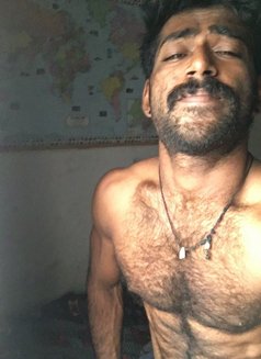 Sujee - Male escort in Kochi Photo 5 of 9