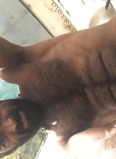 Sujee - Male escort in Kochi Photo 7 of 9