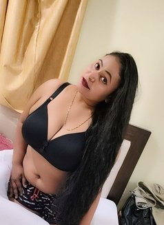 Suji Sinha - escort in Kolkata Photo 10 of 10