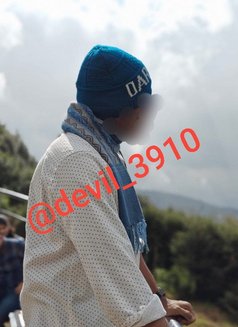 Tomoghno Das - Acompañantes masculino in Kolkata Photo 5 of 6