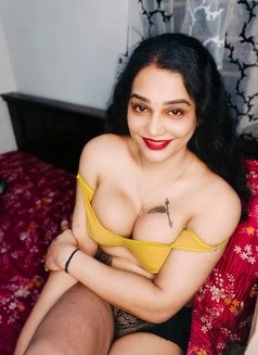 Sujithra Sexy Trans Sweety Mallu Hot Gir - Acompañantes transexual in Chennai Photo 2 of 4