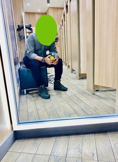 SUJU YOUNG INDEPENDENT CALL BOY - Male escort in Ahmedabad Photo 2 of 2