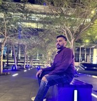 Sukh Guru - Acompañantes masculino in Dubai