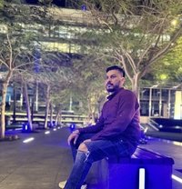 Sukh Guru - Male escort in Dubai