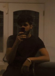 Sukh - Male escort in Dublin Photo 8 of 8