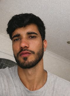 Sukh - Male escort in Dublin Photo 6 of 7