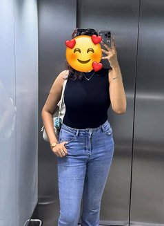 Sukhjeet Kaur - escort in New Delhi Photo 6 of 12