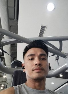 Sultan - Male escort in Jakarta Photo 5 of 5