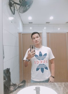 Sultan - Male escort in Jakarta Photo 4 of 5
