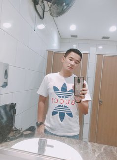 Sultan - Male escort in Jakarta Photo 5 of 5
