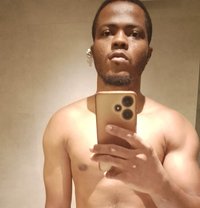 Sultan v وو - Male escort in Muscat