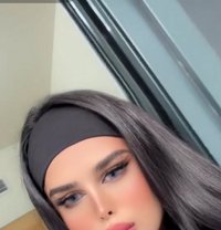 Sultana - Transsexual escort in Dubai Photo 2 of 4
