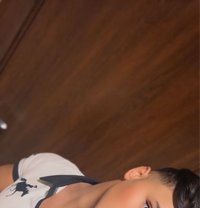 اسمر - Male escort in Dubai